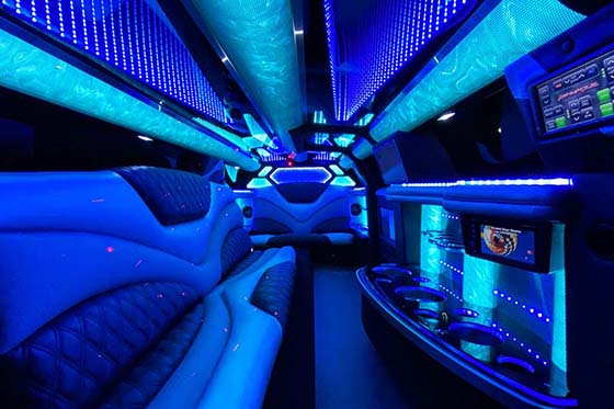 limo with bar